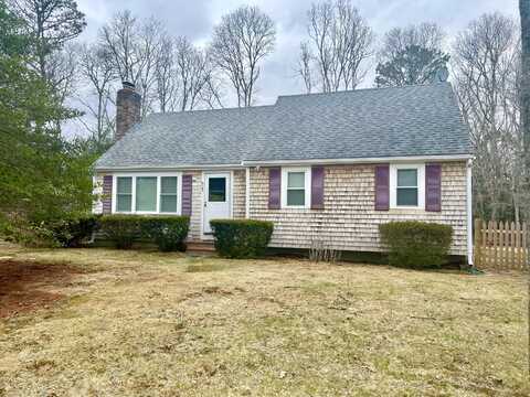28 Shepard Place, East Falmouth, MA 02536