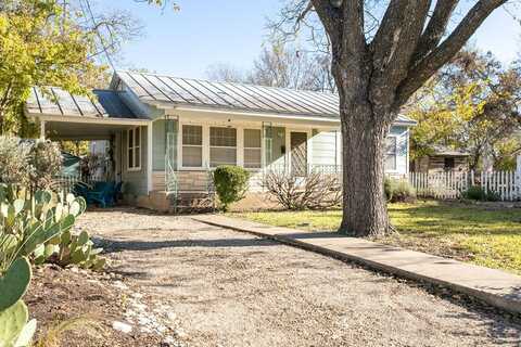 514 Creek St, Fredericksburg, TX 78624