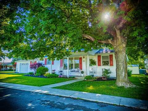128 Grove Street, Peebles, OH 45660