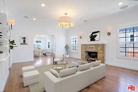1049 S Mansfield Ave, Los Angeles, CA 90019