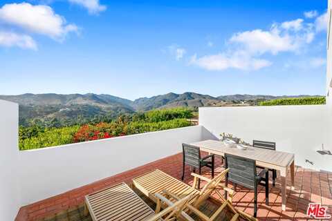 29221 Heathercliff Rd, Malibu, CA 90265