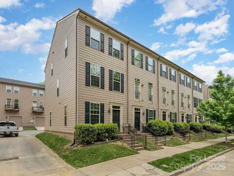 13844 Winmau Lane, Huntersville, NC 28078