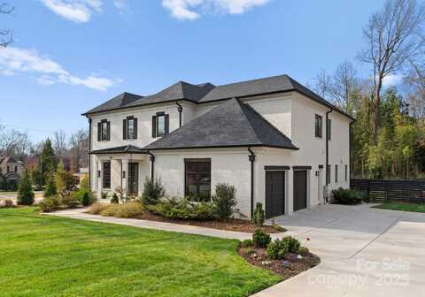 300 Mammoth Oaks Drive, Charlotte, NC 28270