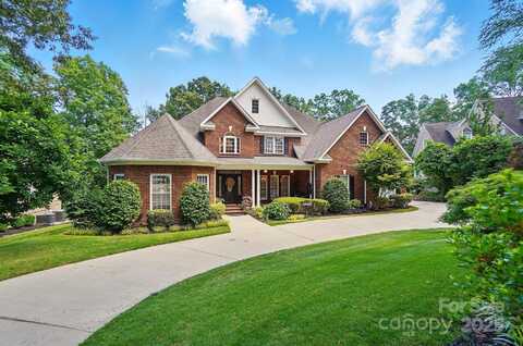 5718 Bardsey Court, Matthews, NC 28104