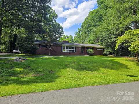 520 Crestview Drive, Albemarle, NC 28001