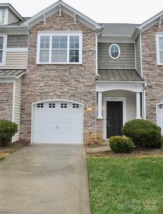 4774 Craigmoss Lane, Charlotte, NC 28278