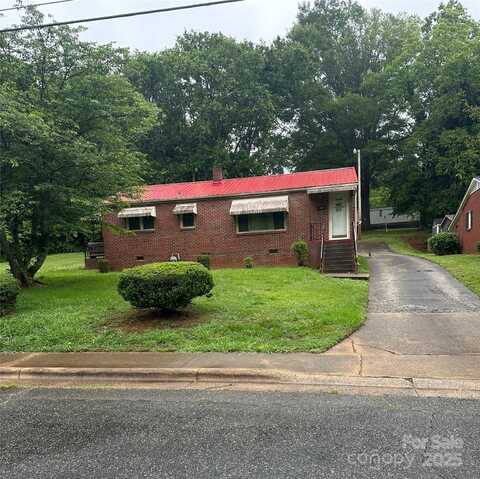 127 S Caldwell Avenue, Newton, NC 28658