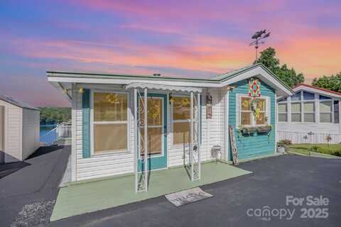 125 Maple Street, New London, NC 28127