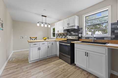 121 Harrison Street, Varnville, SC 29944