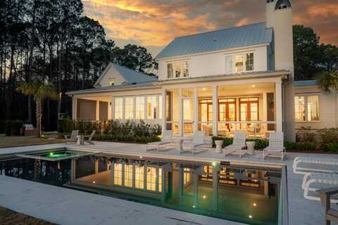 821 Bulls Bay Boulevard, Mount Pleasant, SC 29429