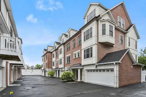 14 1st Street, Stamford, CT 06905
