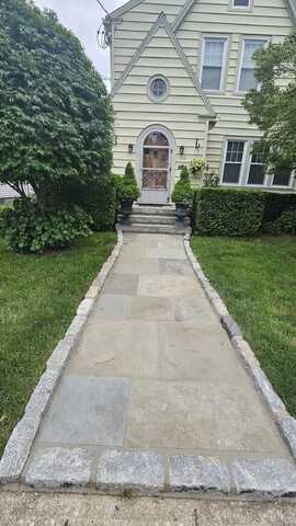 58 Waverly Place, Bridgeport, CT 06610