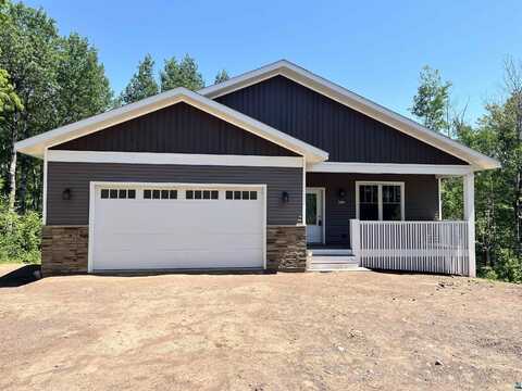 104 Kingsbury Dr, Proctor, MN 55810