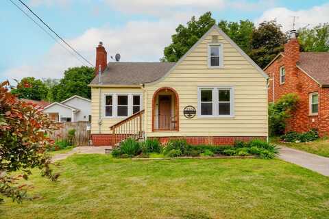 2004 40th Street, Des Moines, IA 50310