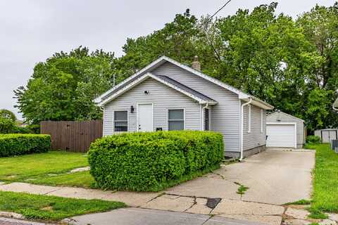 1410 E 21st Street, Des Moines, IA 50317