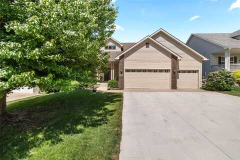 6814 Aubrey Court, Johnston, IA 50131