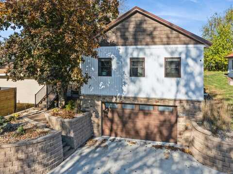1314 Glenway Drive, Newton, IA 50208