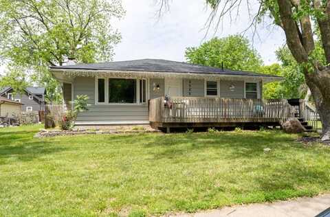 2326 E 39th Court, Des Moines, IA 50317