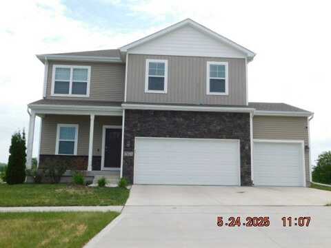7621 NW 94th Court, Johnston, IA 50131