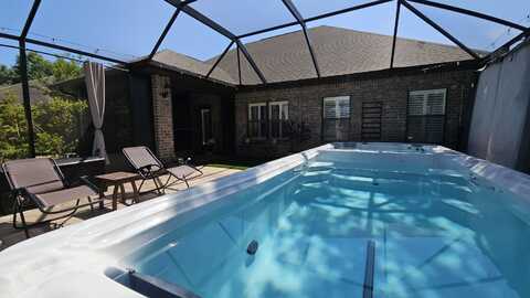 92 Mozart Lane, Freeport, FL 32439