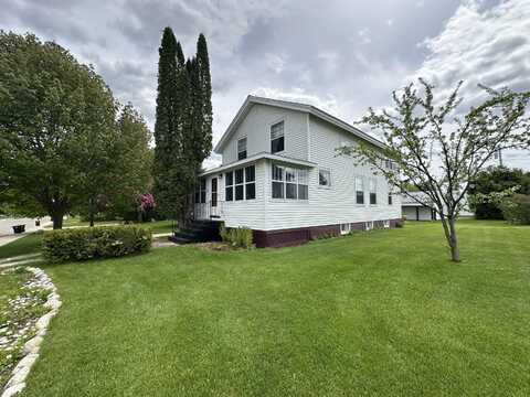 317 W McMillan AVE, Newberry, MI 49868