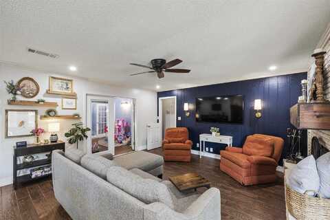 3815 Durango Dr, Pensacola, FL 32504