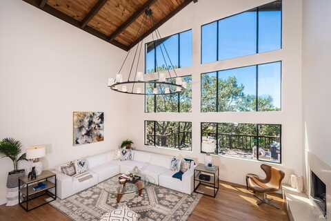 1043 La Quinta Court, Napa, CA 94559