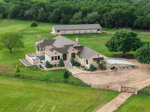 101 Spears Ranch RD, Jarrell, TX 76537