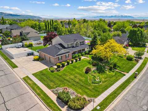 87 W BAER CRK S, Kaysville, UT 84037
