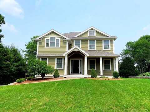 67 Oak St 67, Wellesley, MA 02482
