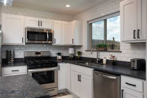 2001 Klaus Avenue A, Belgrade, MT 59714