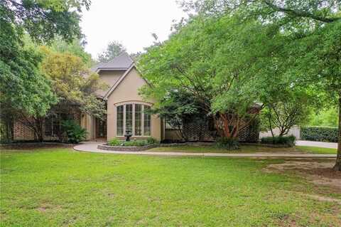 216 SECLUDED OAKS Lane, Madisonville, LA 70447