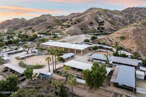 11270 Dominica Avenue, Lakeview, CA 91342
