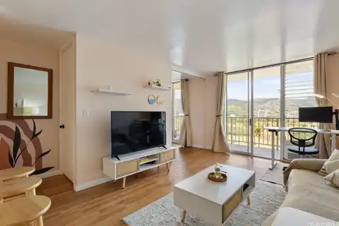 2452 Tusitala Street 1207, Honolulu, HI 96815