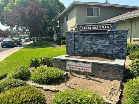 2216 Peach Avenue, Clovis, CA 93612