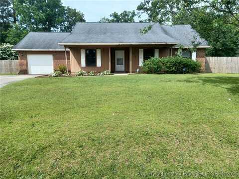 513 Woodberry Circle, Raeford, NC 28376
