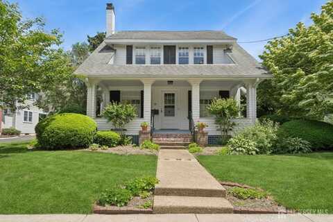 84 N Main Street N, Cranbury, NJ 08512
