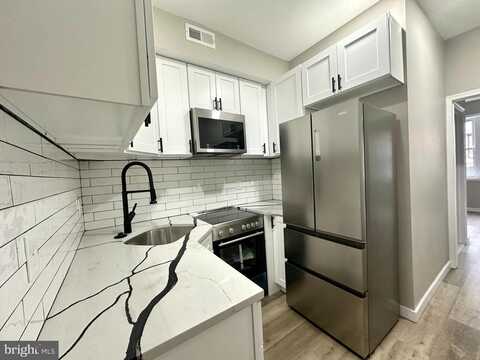 632 SOUTH STREET, PHILADELPHIA, PA 19147