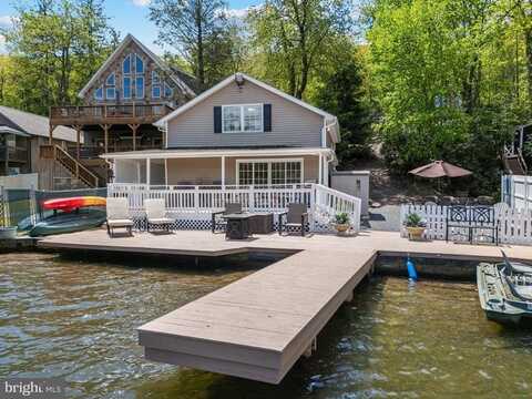 34 S LAKE DRIVE, LAKE HARMONY, PA 18624