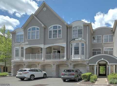 408 Kensington Ln, Livingston, NJ 07039