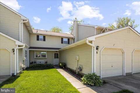 8 PAMLICO COURT, BORDENTOWN, NJ 08505