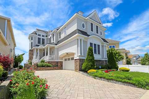 504 W Shore Dr, Brigantine, NJ 08203