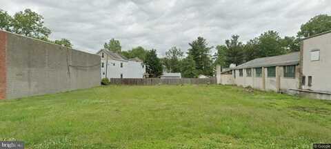 604 BROAD STREET, RIVERTON, NJ 08077