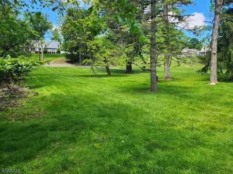 185 Wilmore Rd, Little Falls, NJ 07424