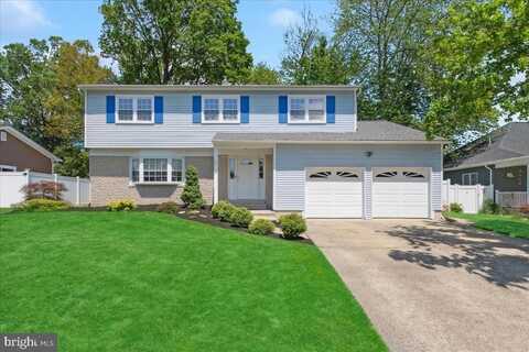 12 LANNIGAN DRIVE, LAWRENCE, NJ 08648