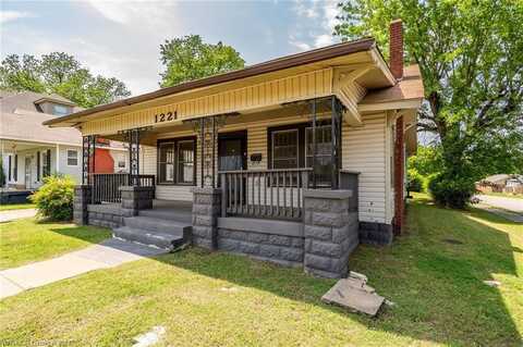 1221 N 14th ST, Fort Smith, AR 72901