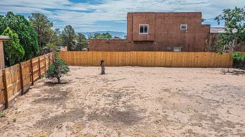 Canada Vista Place NW, Albuquerque, NM 87120