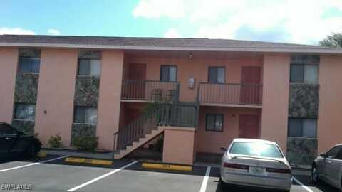 2700 Park Windsor Drive, Fort Myers, FL 33901