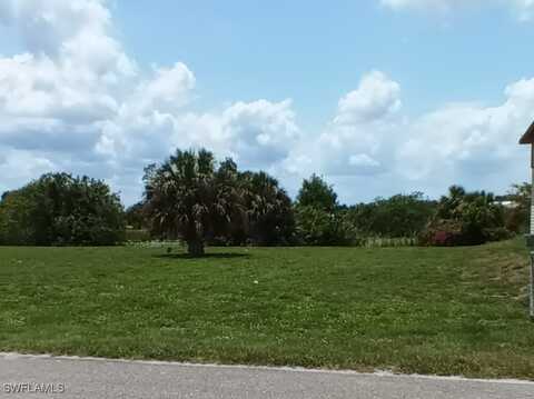 904 Riverside Drive, Moore Haven, FL 33471