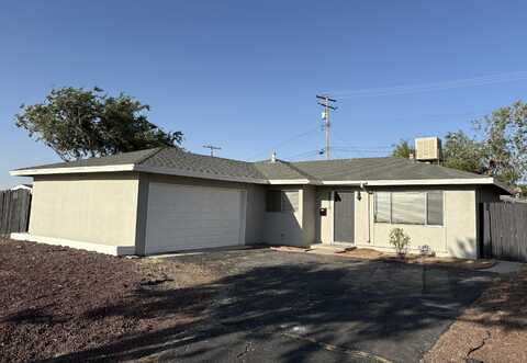 38810 Foxholm Drive, Palmdale, CA 93551
